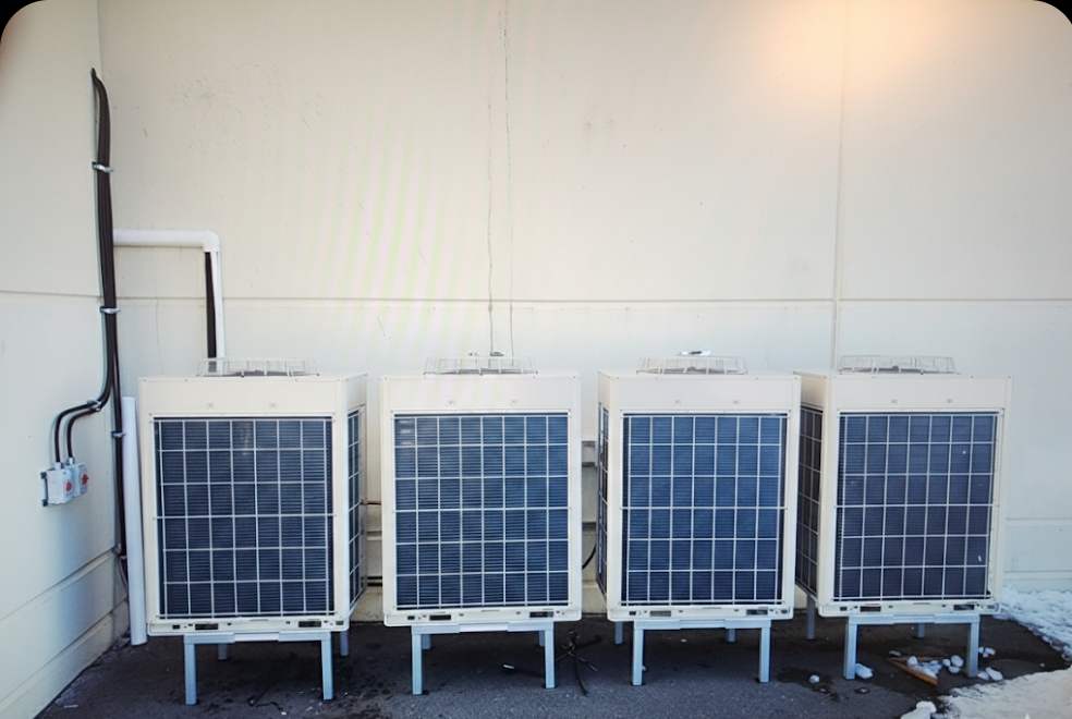 Four-zone commercial installation